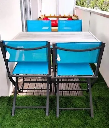 Yellow Currie : T3 Avec Terrasse Et Vue Sur Parc *